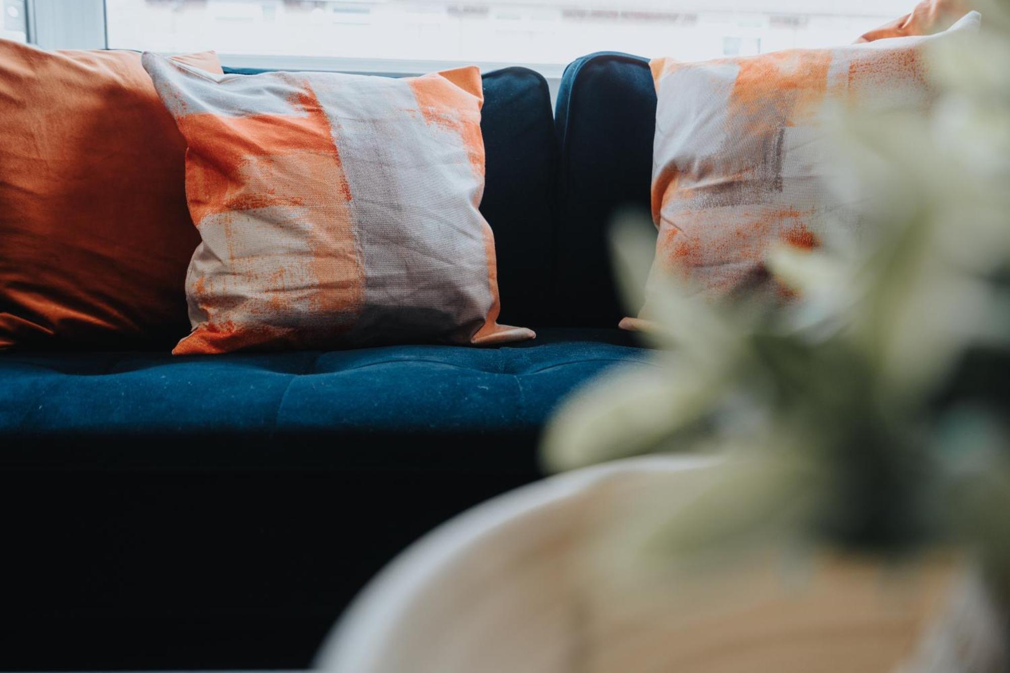 Shawe House - 10 Minute Mcr Airport - Free Parking Villa Wythenshawe Room photo